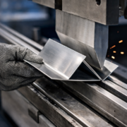 خم و برش ورق استیل